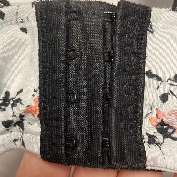 CACIQUE Floral Wireless Bra Sz 34DDD - Picture 10 of 14